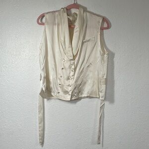 Victoria's Secret    Button-Down Blouse